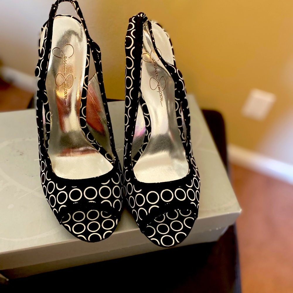 Jessica Simpson black & white
